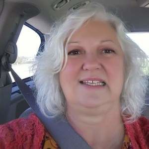 Meet your Posher, Debbie